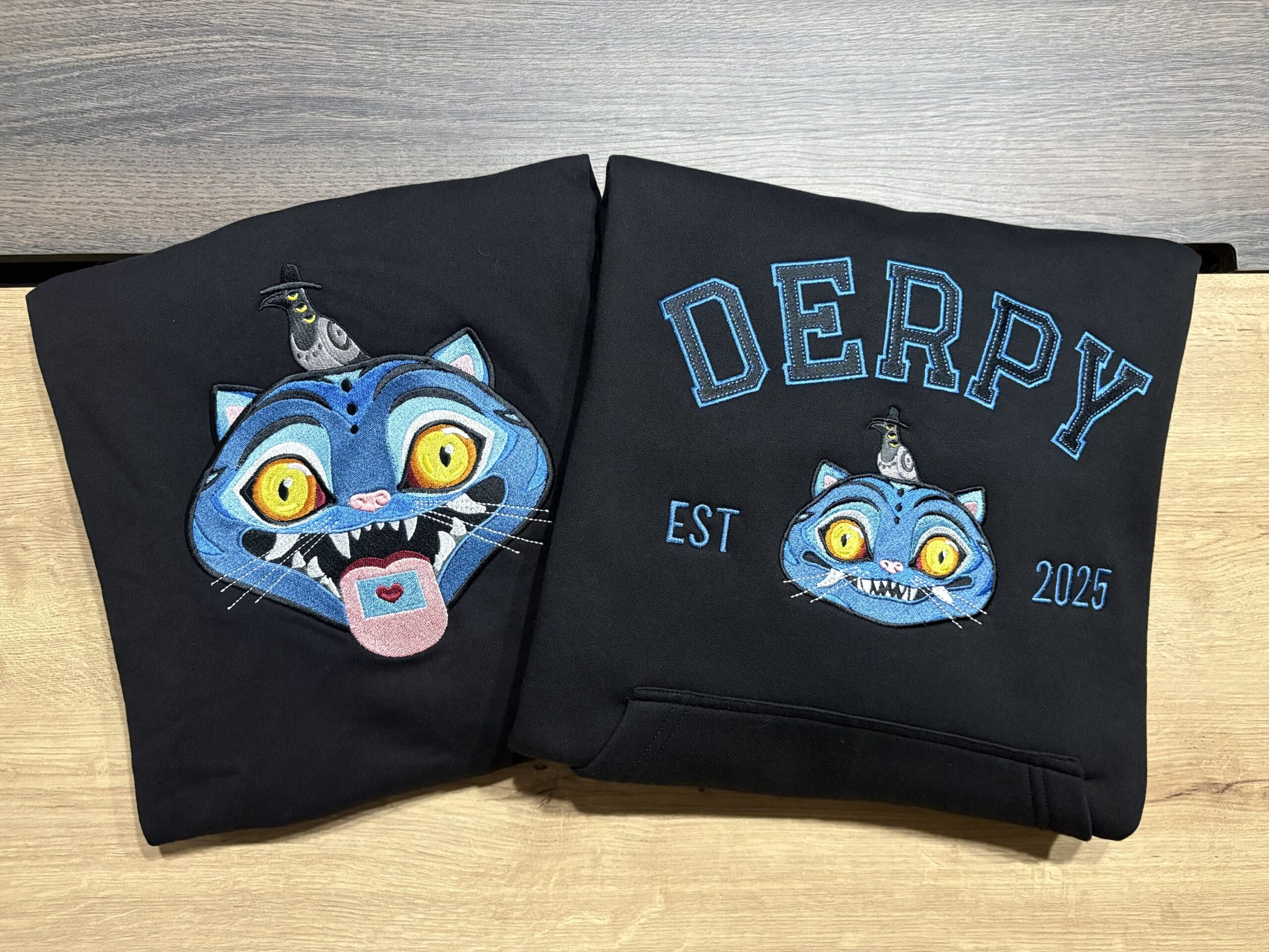 Polera Bordada kpop Demonhunter derpy - Imagen 4