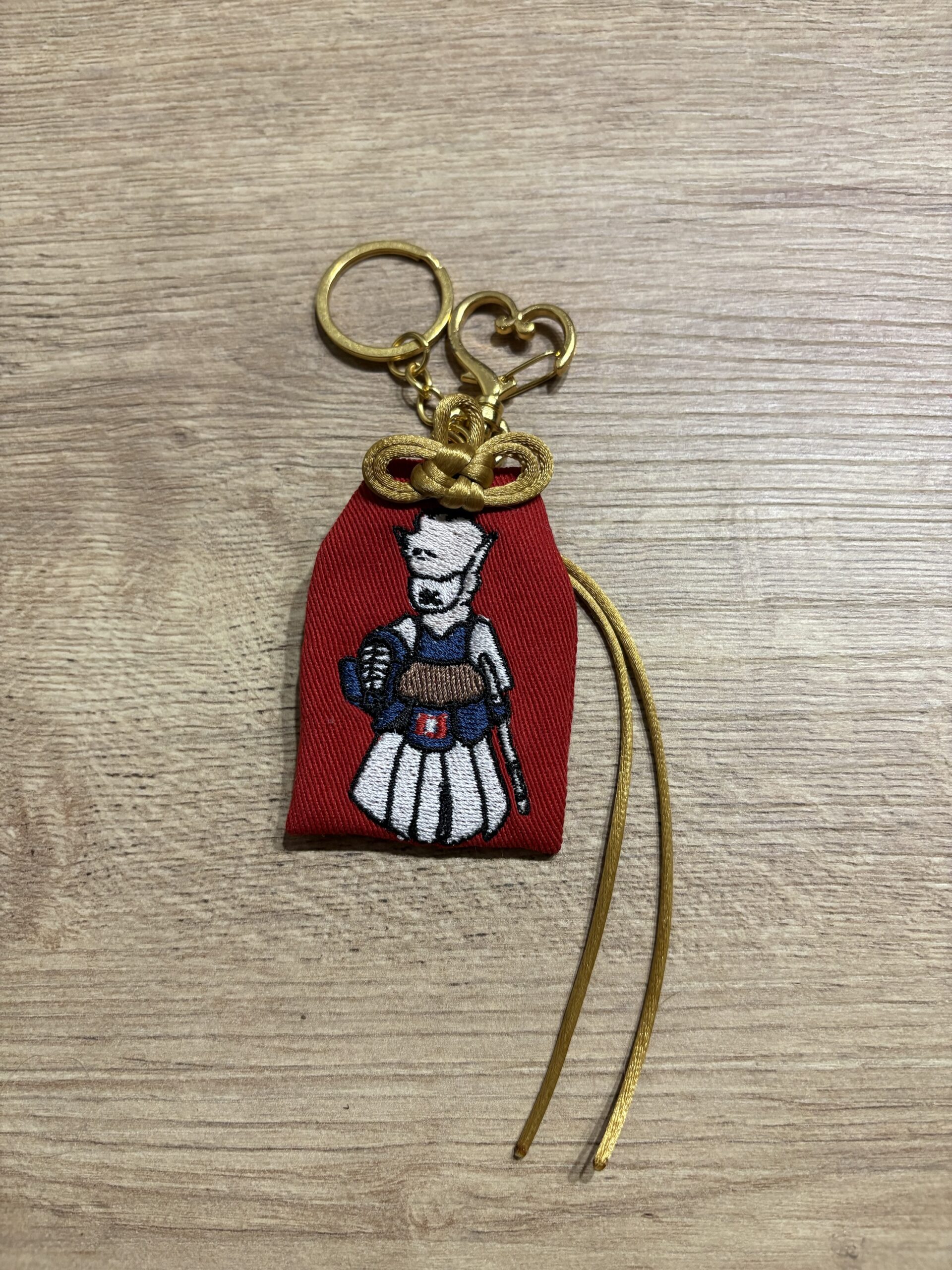 Omamori bordado personalizado - Imagen 7