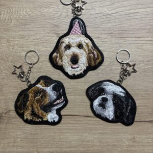 Llavero con retrato de mascota Bordado